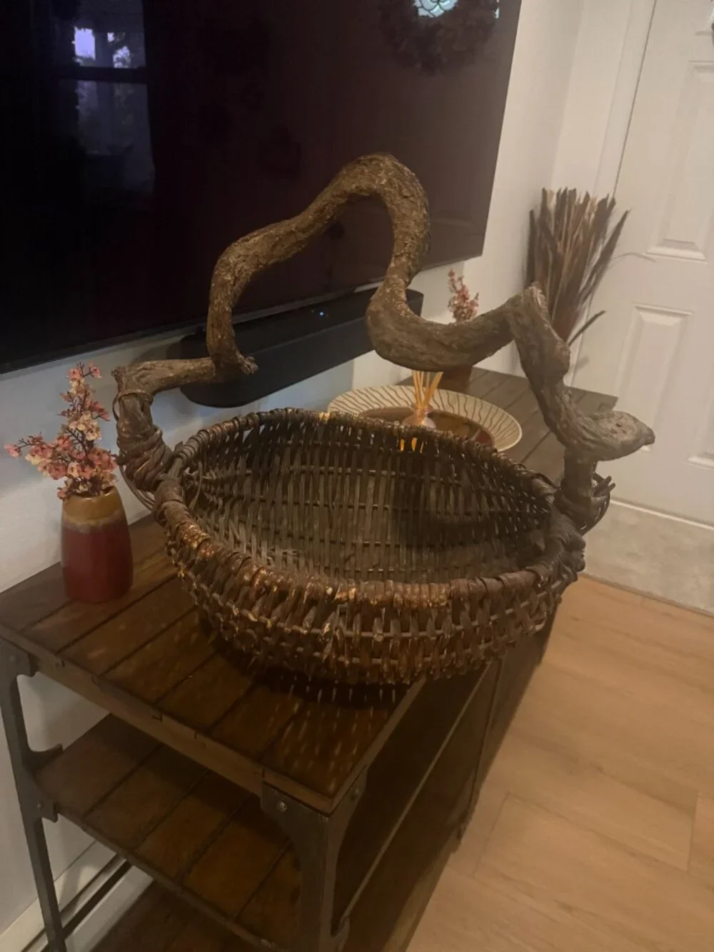 Vintage Boho Rustic Harvesting Gathering Basket Twisted Vine Handle Woven Wicker - Picture 5 of 8